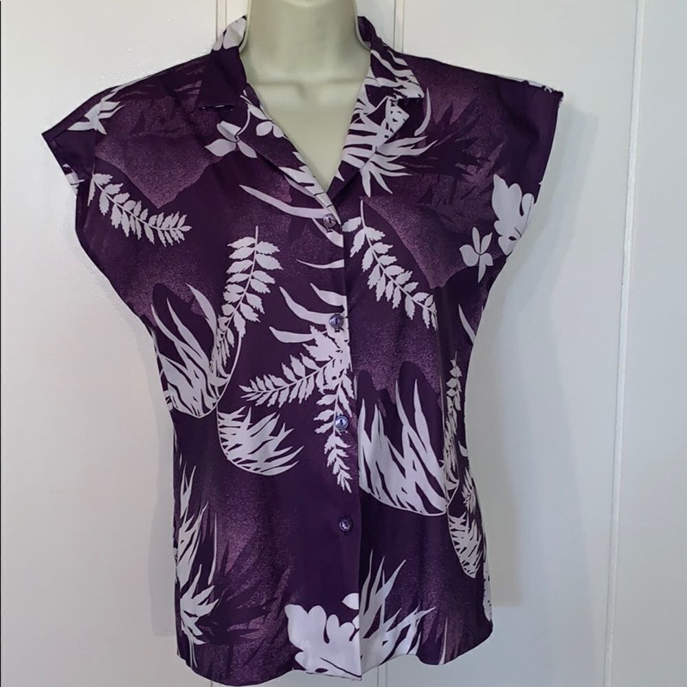 Vtg 70s/80s Teddi purple & white polyester shirt